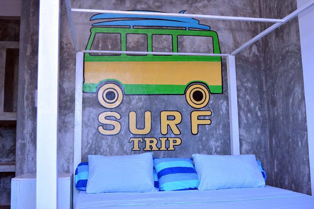 Cheeky Monkey Surf Camp Hotell Weligama Eksteriør bilde