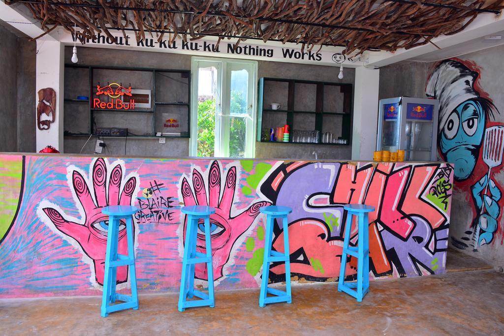 Cheeky Monkey Surf Camp Hotell Weligama Eksteriør bilde