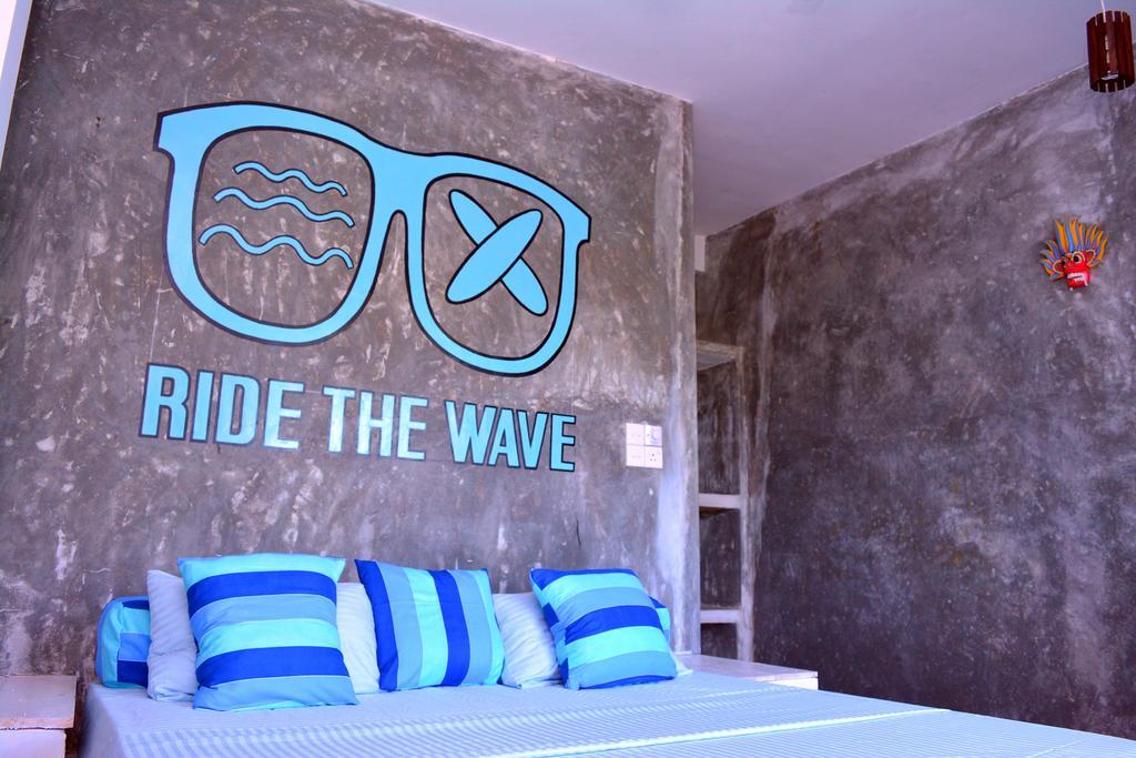Cheeky Monkey Surf Camp Hotell Weligama Eksteriør bilde